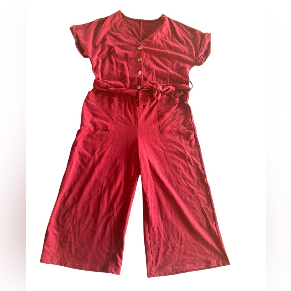 Unknown Source • Red Capri Jumpsuit • Estimated Size Lg
